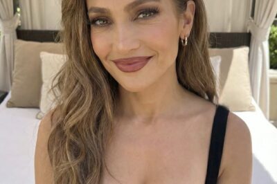 💖 Jennifer Lopez has never hidden her heart — it shines through her music 🎶, her movies 🎬, and even in the quiet moments when she steps away from the chaos of fame ✨. Beneath the unstoppable global icon lies a hopeless romantic 💕, inspired by the films that first sparked her dreams 🌟 and the love stories she still turns to for comfort when the world feels loud.