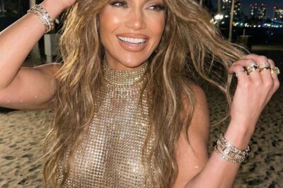 Jennifer Lopez looks elegant during an appearance in Los Angeles