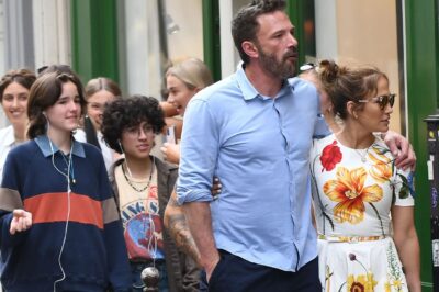 Jennifer Lopez Purchases Mansion in Beverly Hills